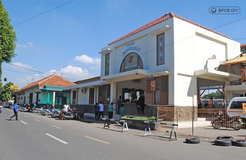 Stasiun Lempuyangan | Foto: kebudayaan.kemdikbud.go.id