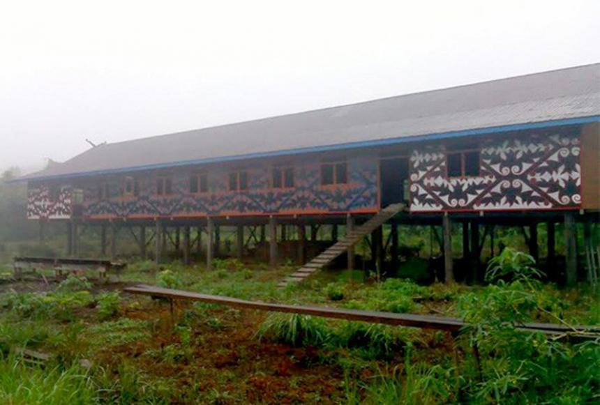 Rumah Betang Muara Mea