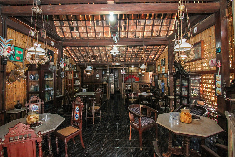 rumah adat suku osing