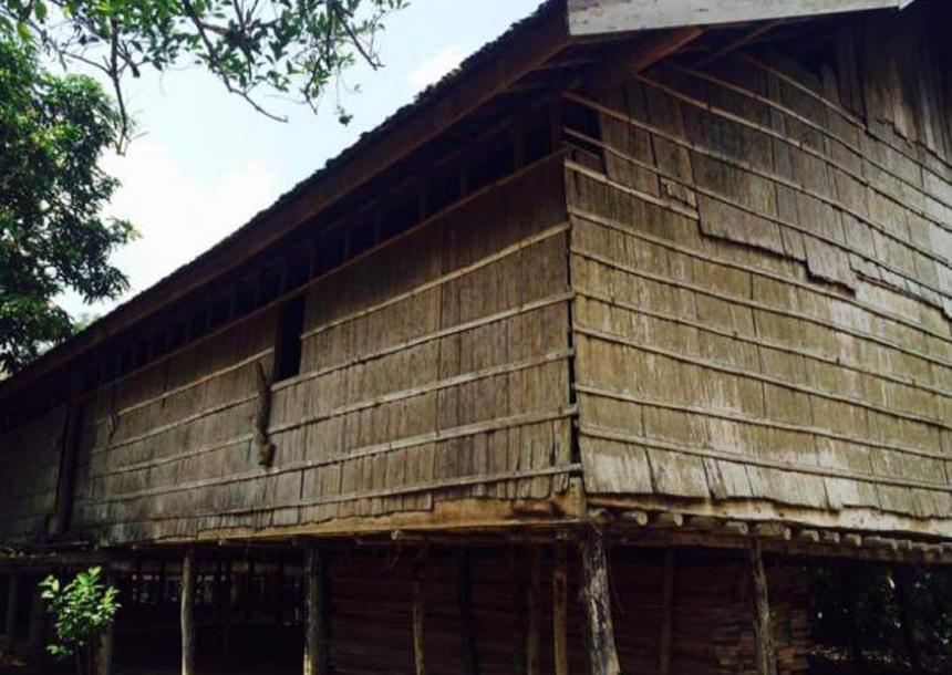 Rumah Betang Tambaba