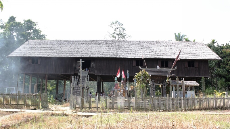 Rumah Betang Damang Batu