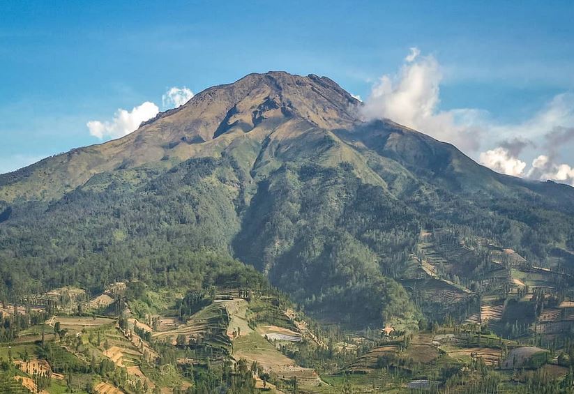 Asal Nama Gunung Sumbing