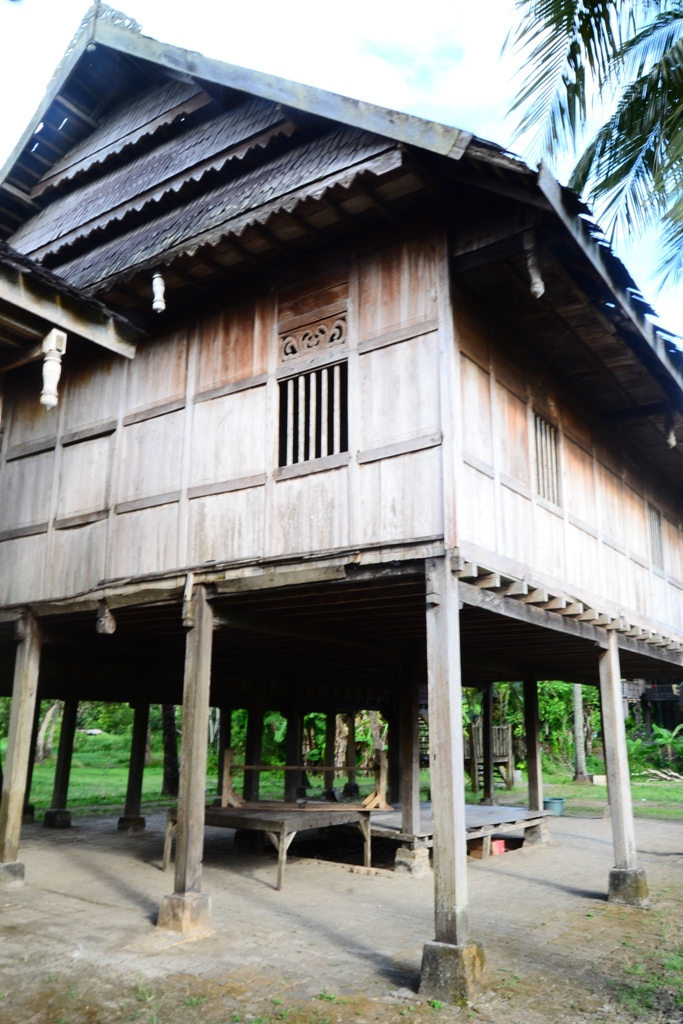 Mengenal Rumah Boyang, Rumah Adat Suku Mandar Sulawesi Barat
