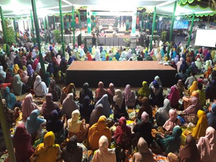Ilustrasi suasana pengajian di sebuah desa. Foto: bantul.kab.go.id