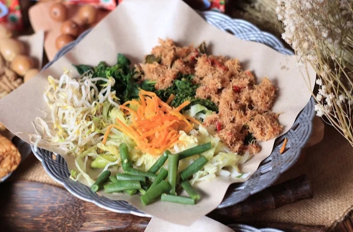 Nasi pecel Bu kaji Semarang Jawa Tengah