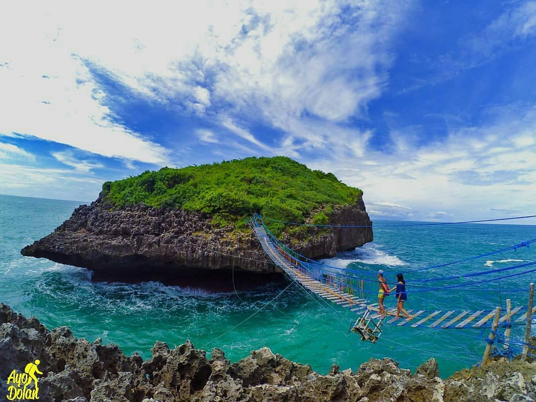 Pantai Kalong|Foto:visitingjogja.jogjaprov.go.id