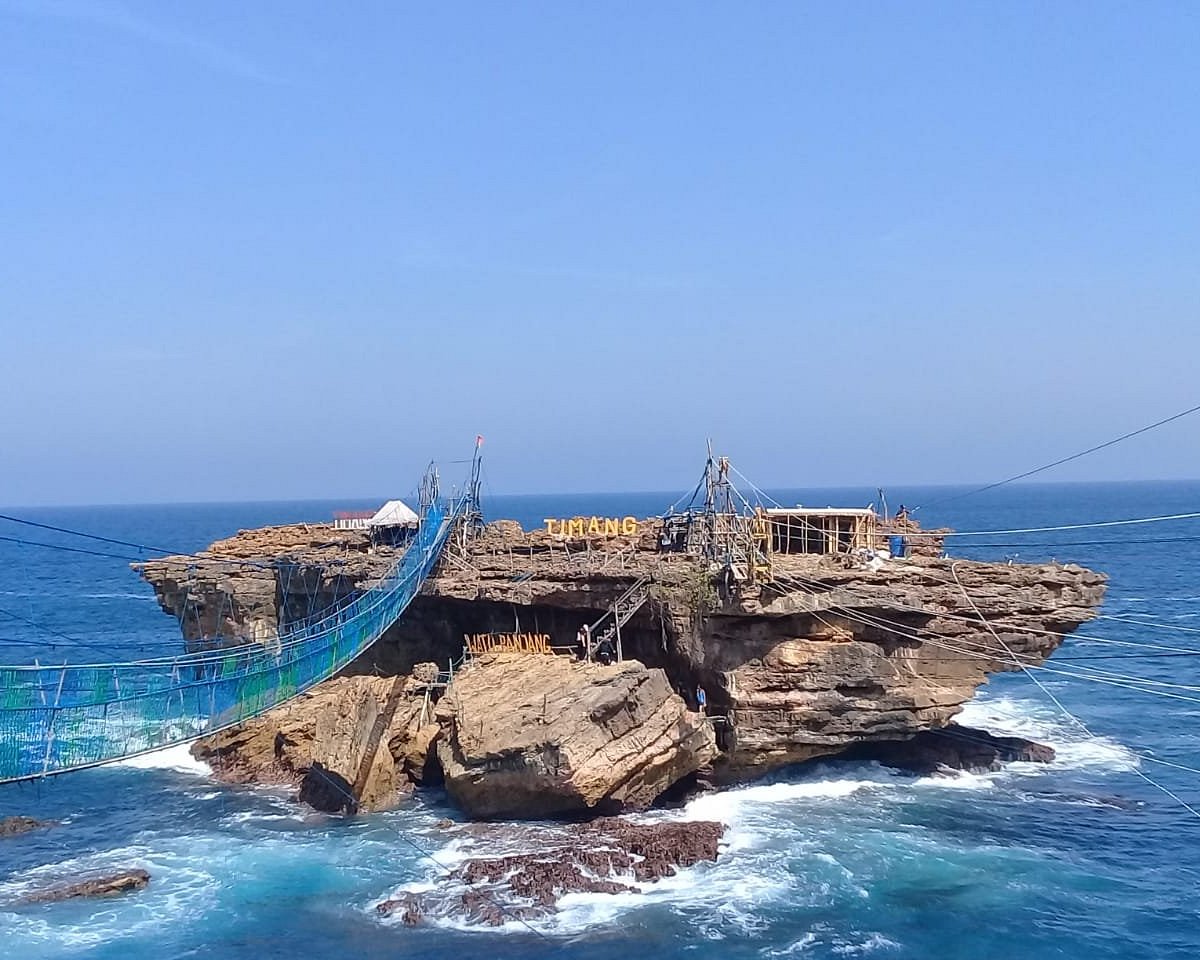 Pantai Timang|Foto:tripadvisor co id