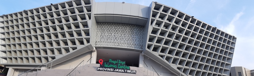 bagian deoan masjid