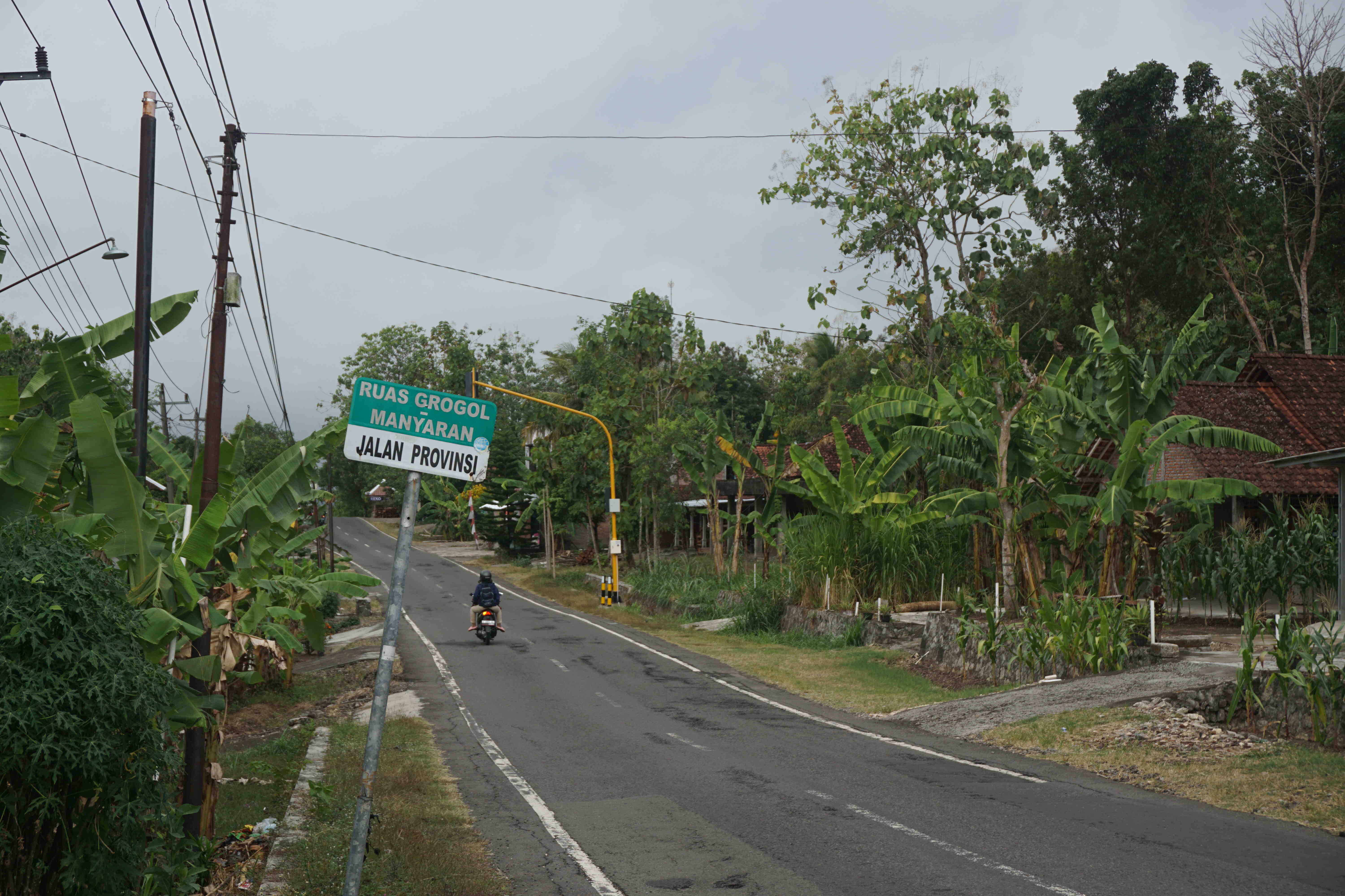 Jalan Provinsi Kelir-Manyaran © Dokumentasi Pribadi