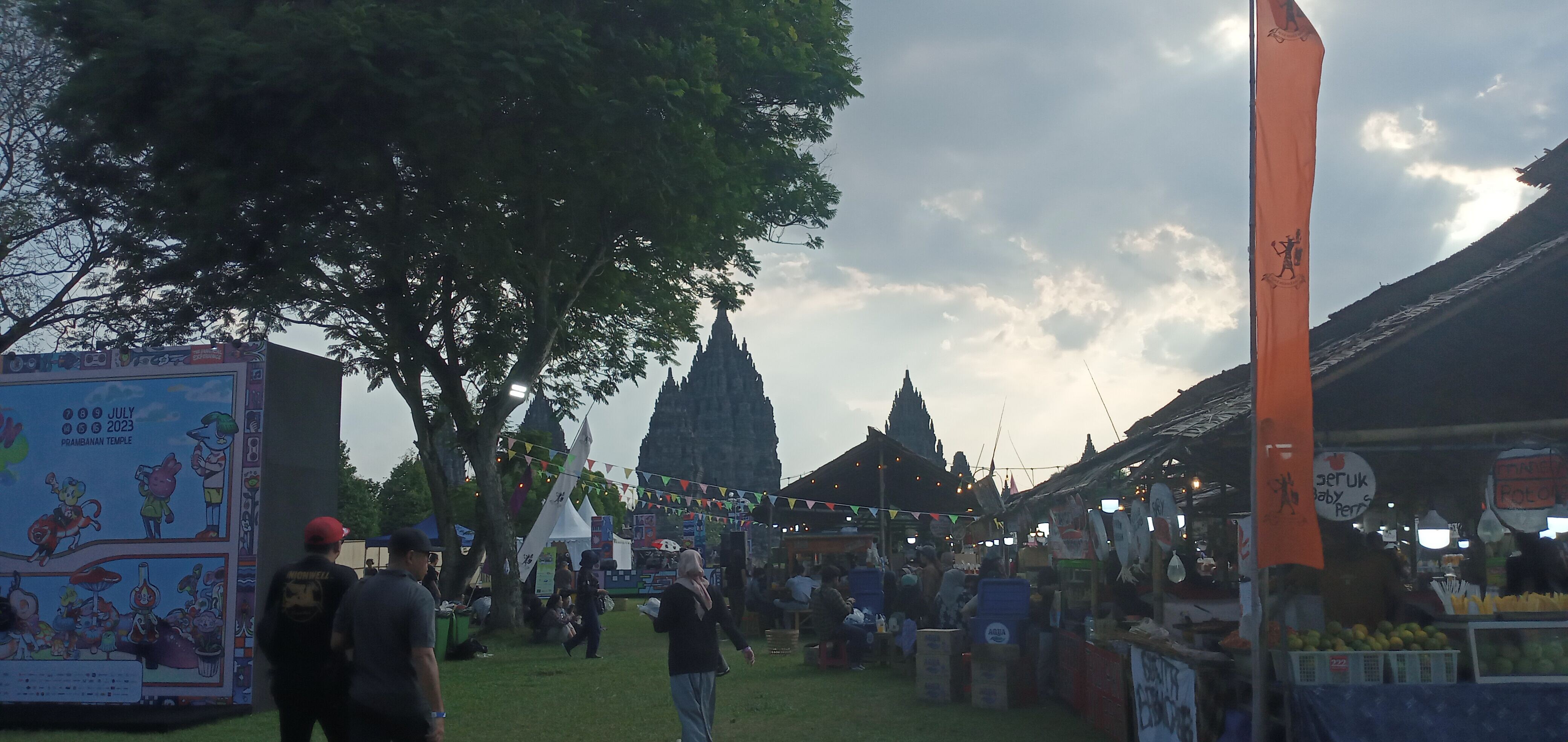 Prambanan Jazz Festival turut memperkenalkan budaya Indonesia. | Foto: Dokumen Pribadi