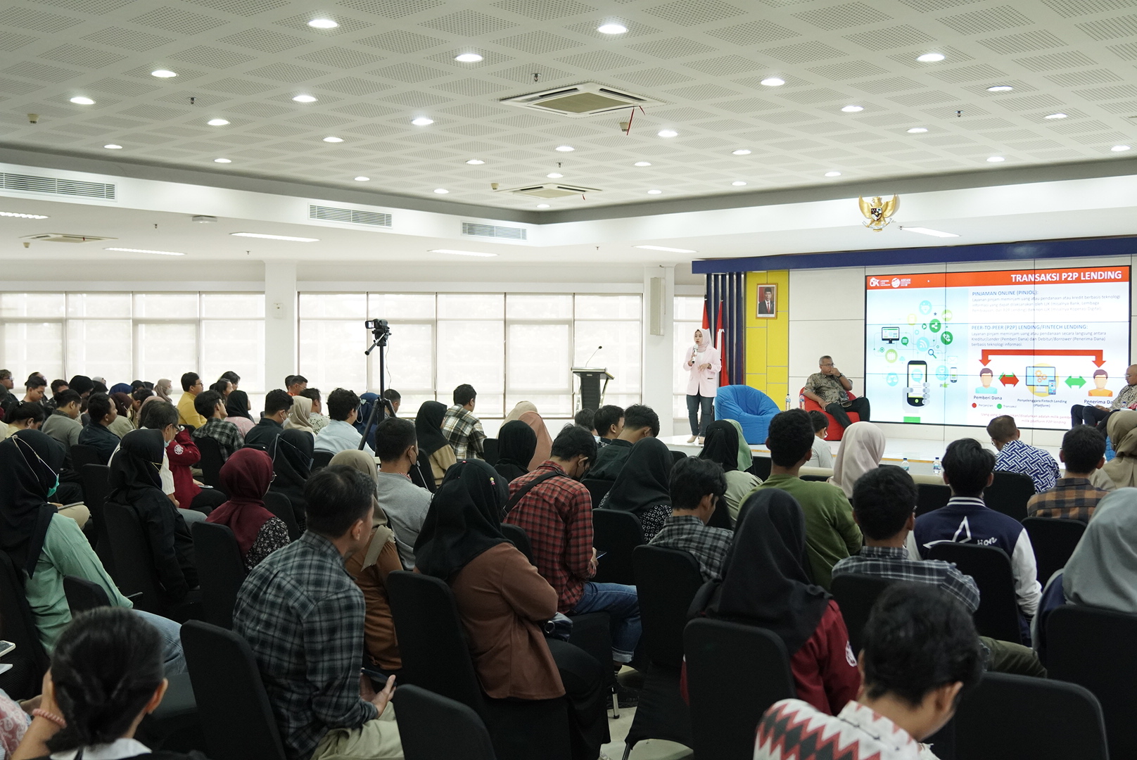 CfDS UGM dalam salah satu program kolaborasinya