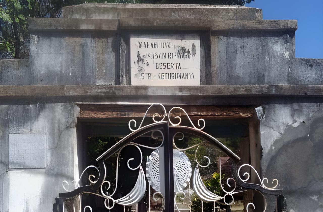Makam Kyai Kasan Ripangi | Foto: Jurnal Dialogia, 15(2)