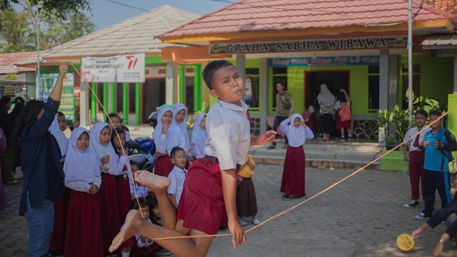 Murid SDN Karedok