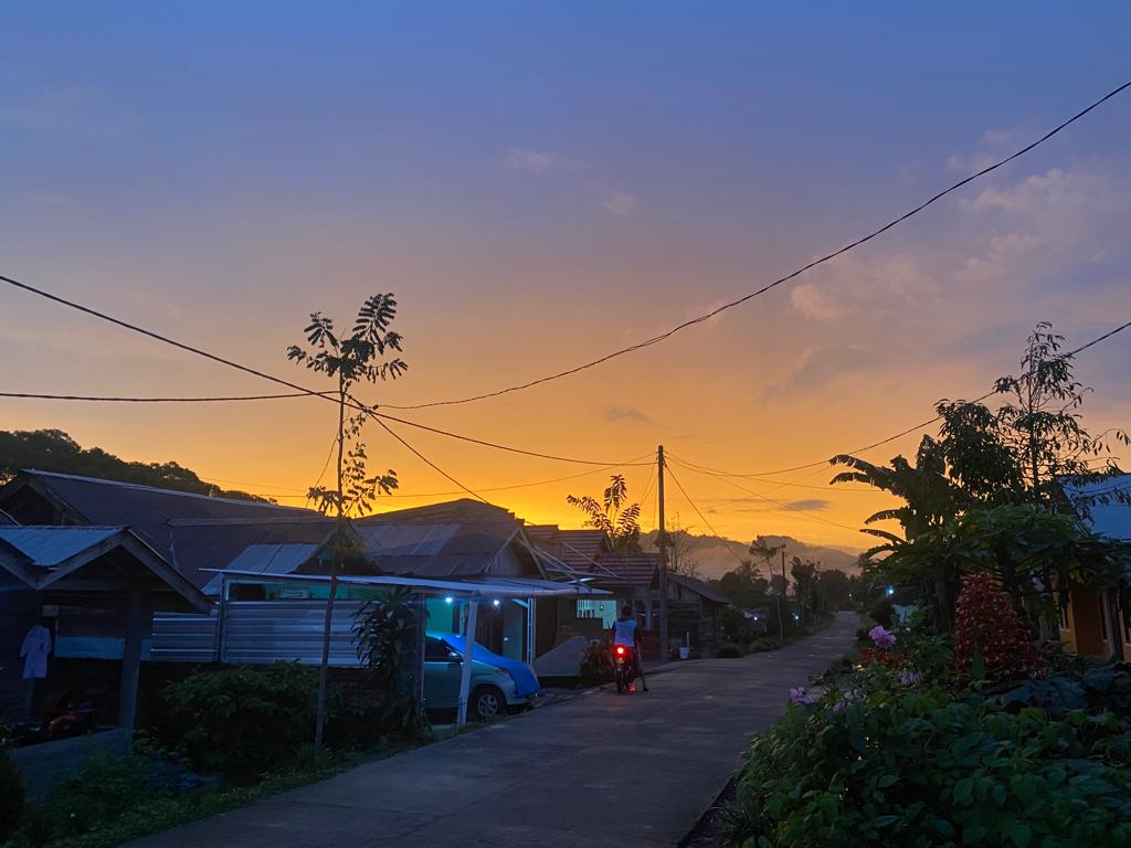 Suasana pemukiman Sedampah Indah