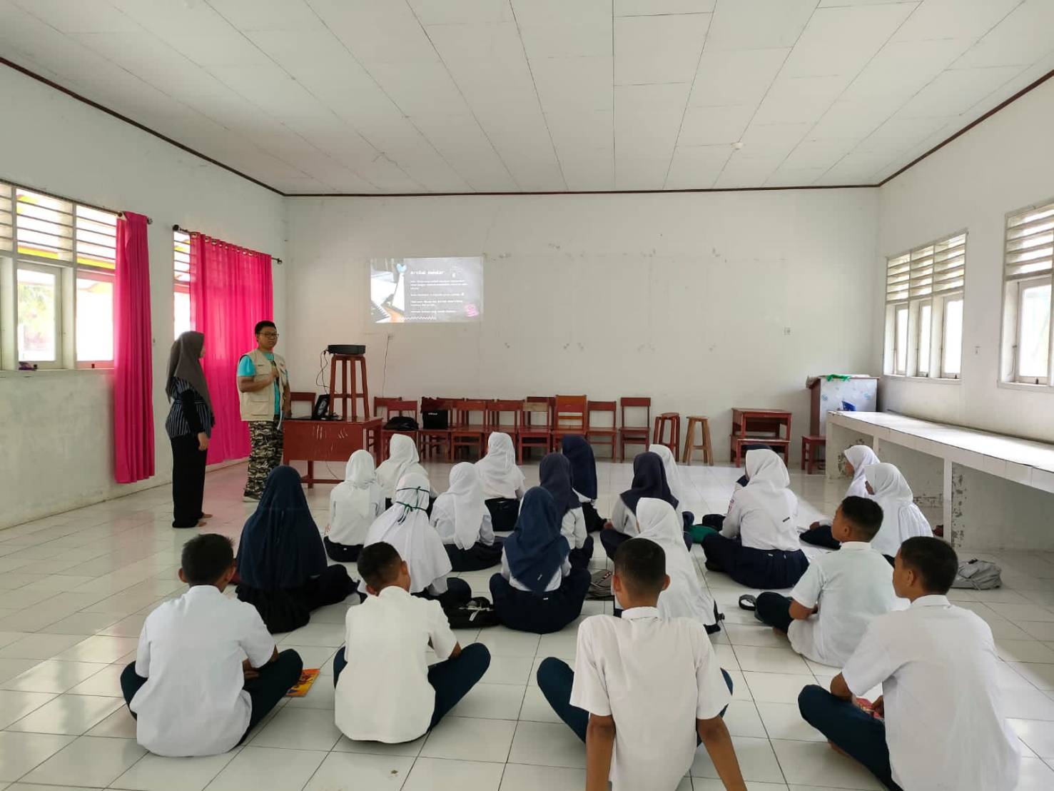Kelas kepenulisan mengajarkan apa pentingnya menulis | Sumber: Rena Badoe