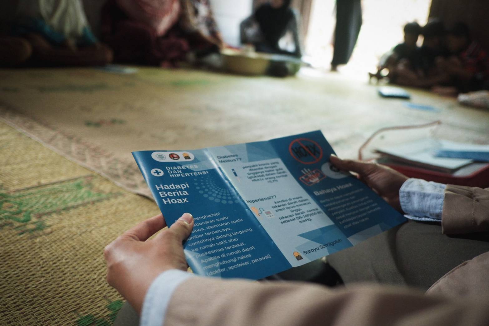 Booklet kesehatan untuk warga (Foto : Dokumentasi Pribadi)