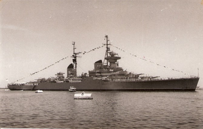 KRI Irian 201 | wikimedia commons