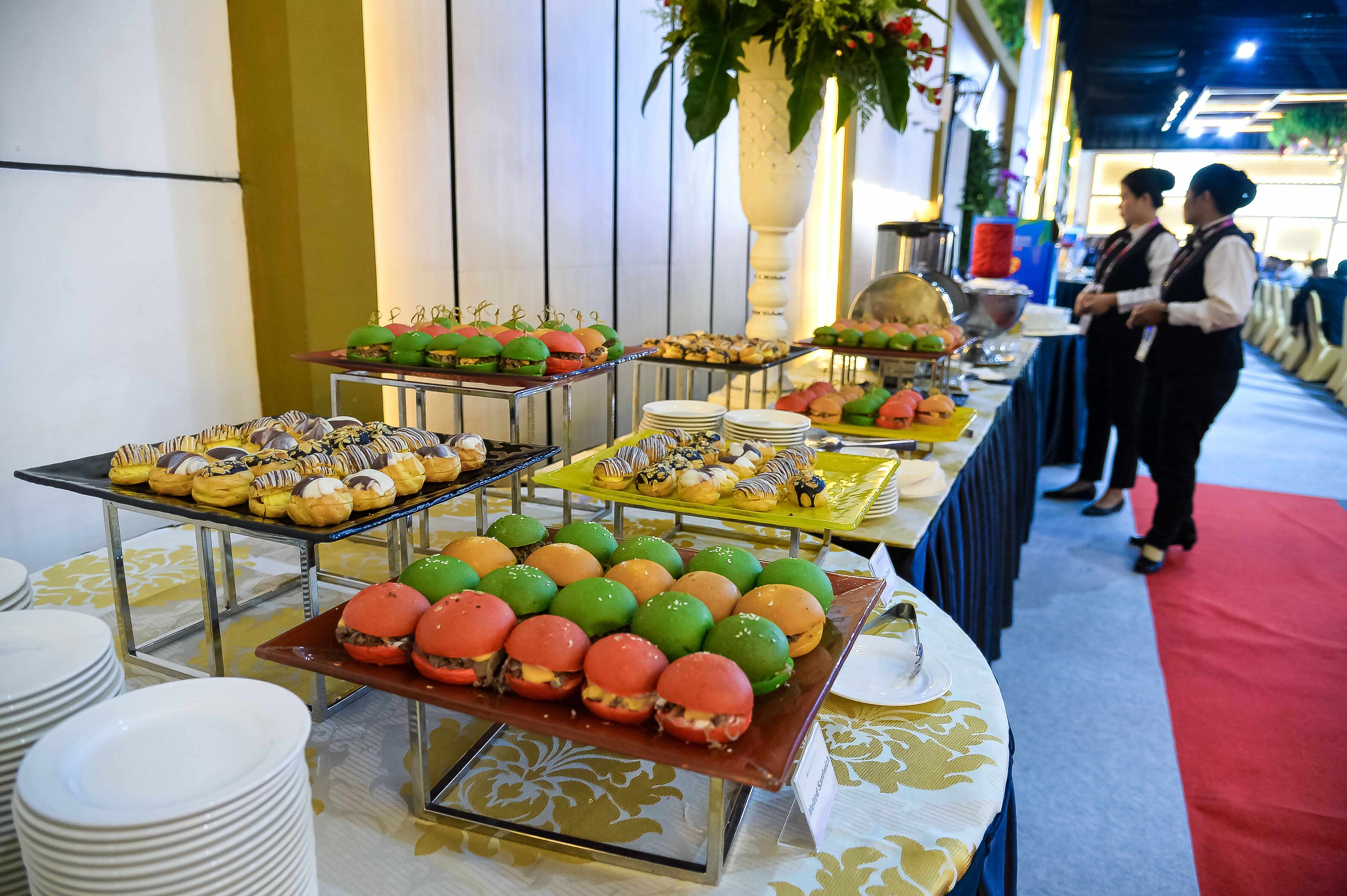 Hidangan yang disediakan pemerintah Indonesia untuk tim jurnalis di Media Center