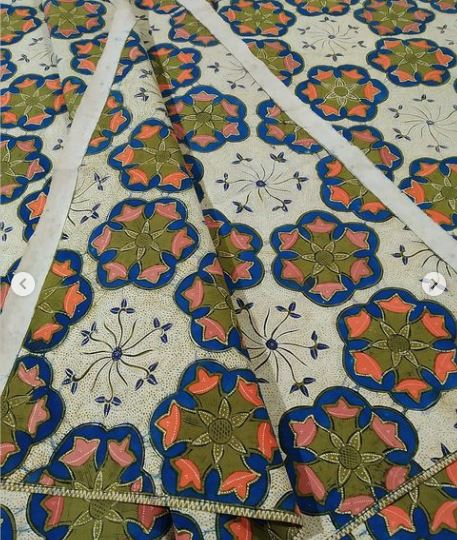 motif batik ceplok | instagram/tobo_galery