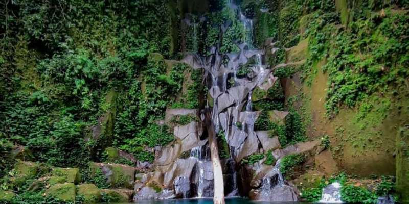 Air Terjun Siluman | Pesisir.Net