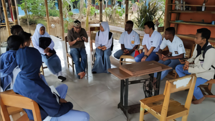 Ai Nurhidayat Pendiri Sekolah Multikultural