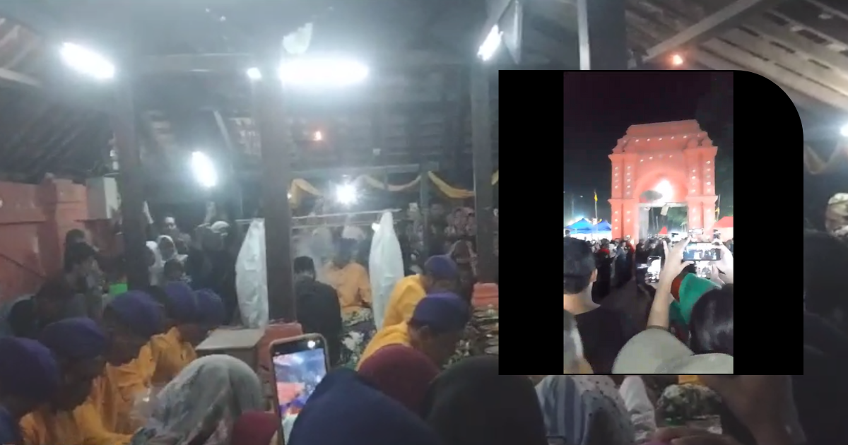 Prosesi iring-iringan panjang jimat