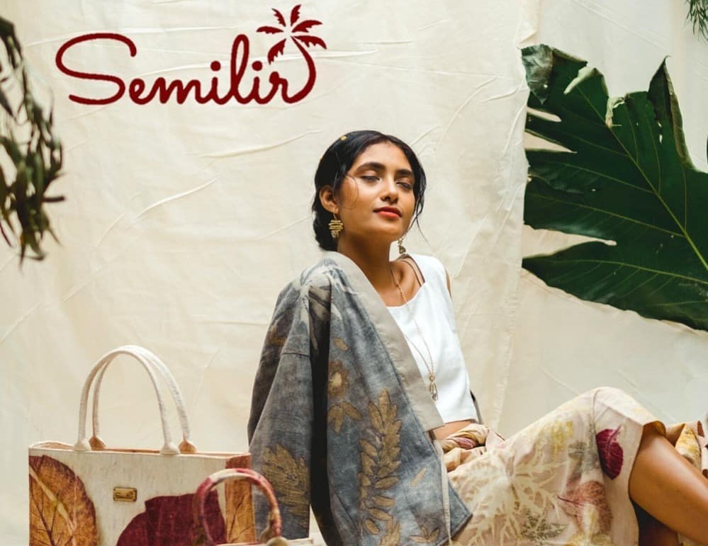 Foto produk-produk Semilir Ecoprint dari kain, pakaian, hingga tas (Sumber: Semilir Ecoprint melalui instagram.com/semilir_ecoprint)