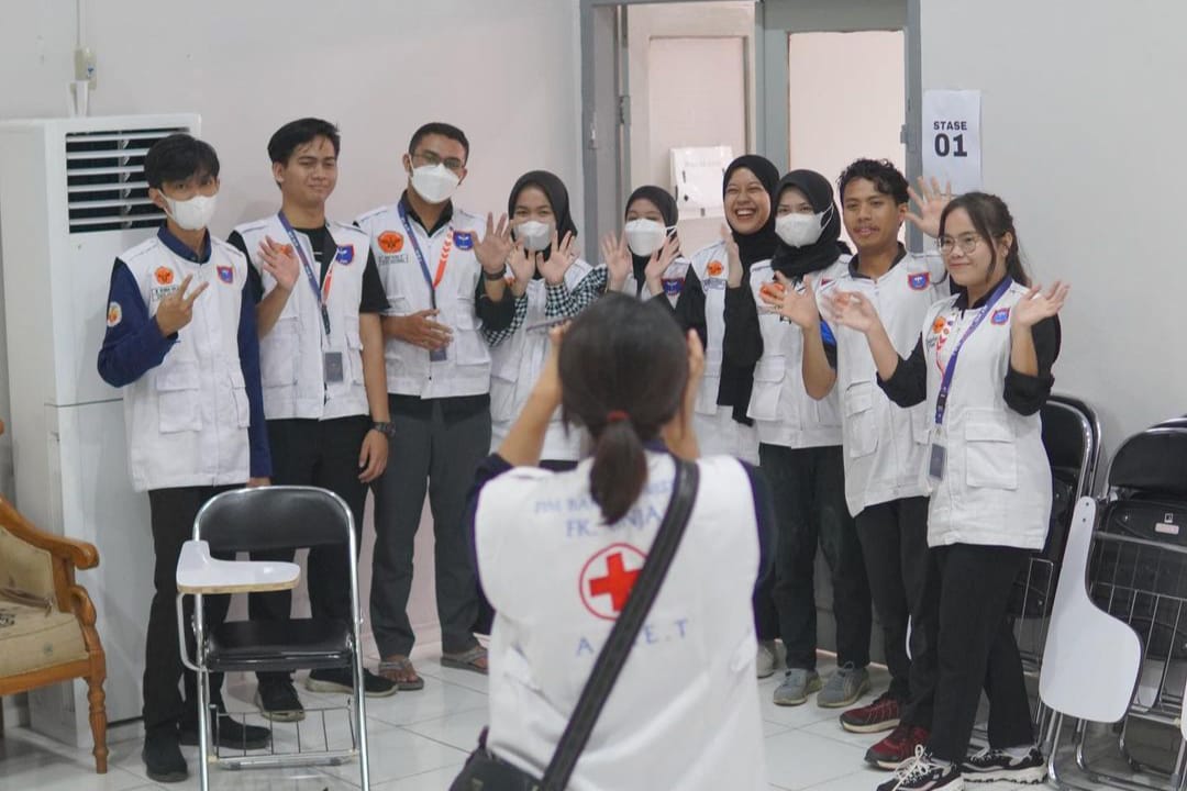 Tim relawan medis dari FK Universitas Jambi | Instagram @gps.foundation