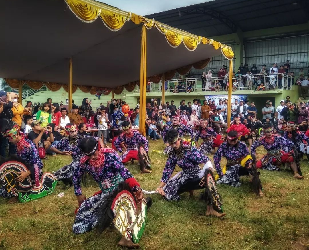 Pertunjukan Tari Ebeg by RI Doang Gih