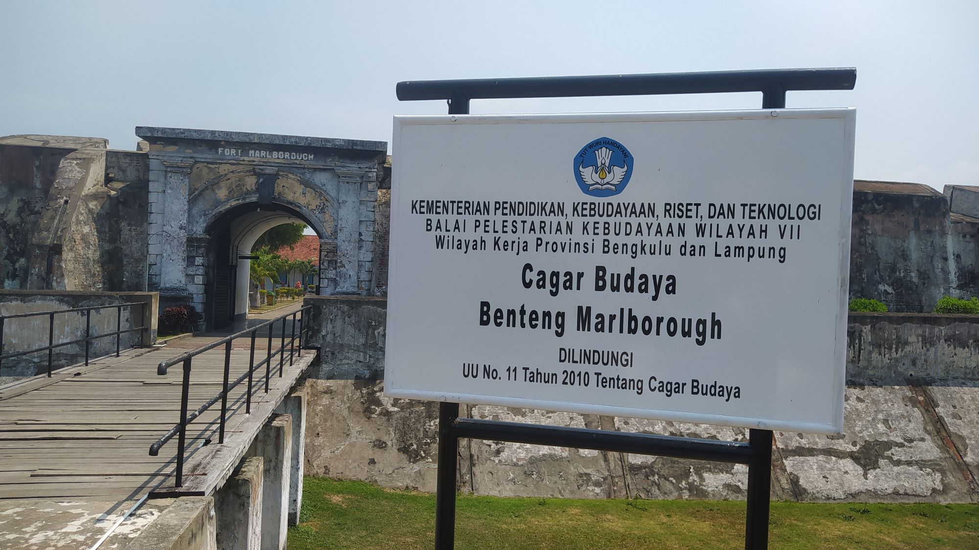 Benteng Marlborough merupakan warisan cagar budaya
