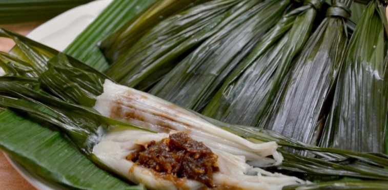 gambar 2. cimpa makanan khas karo (dokumen pribadi)