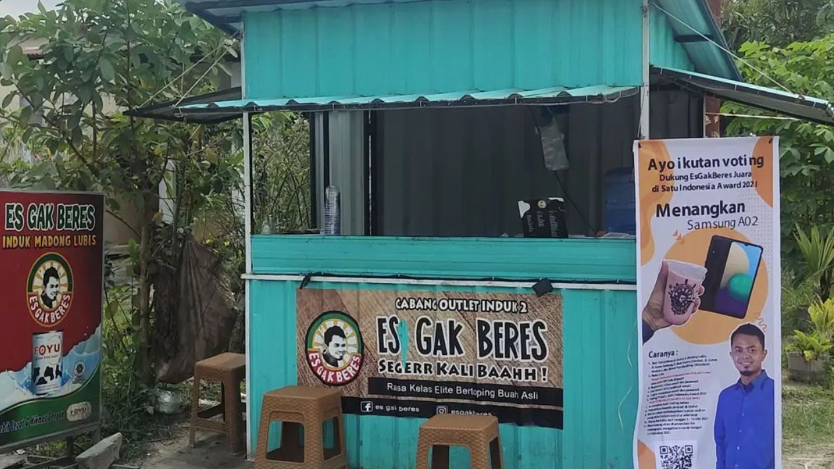 Salah satu gerai Es Gak Beres