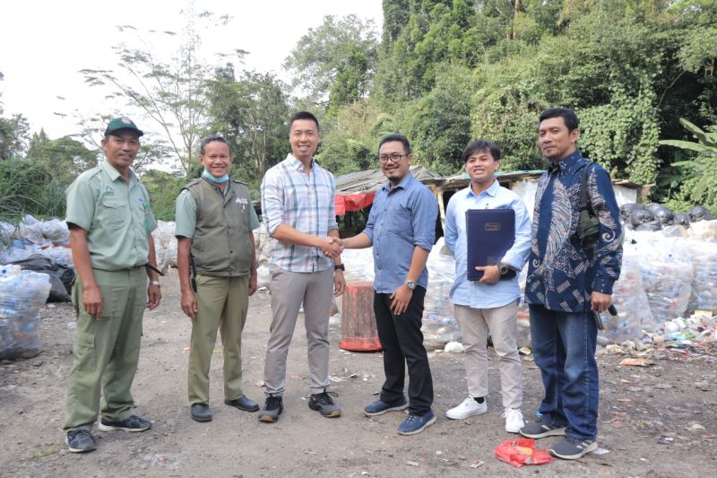 Kerja sama Greenprosa dengan Taman Safari Indonesia | Foto: Taman Safari Indonesia via LinkedIn