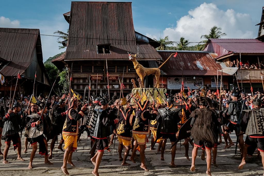 Fahombo Nias di Desa Hilisimaetano | Foto:Kemenparekraf/jadesta.kemenparekraf.go.id
