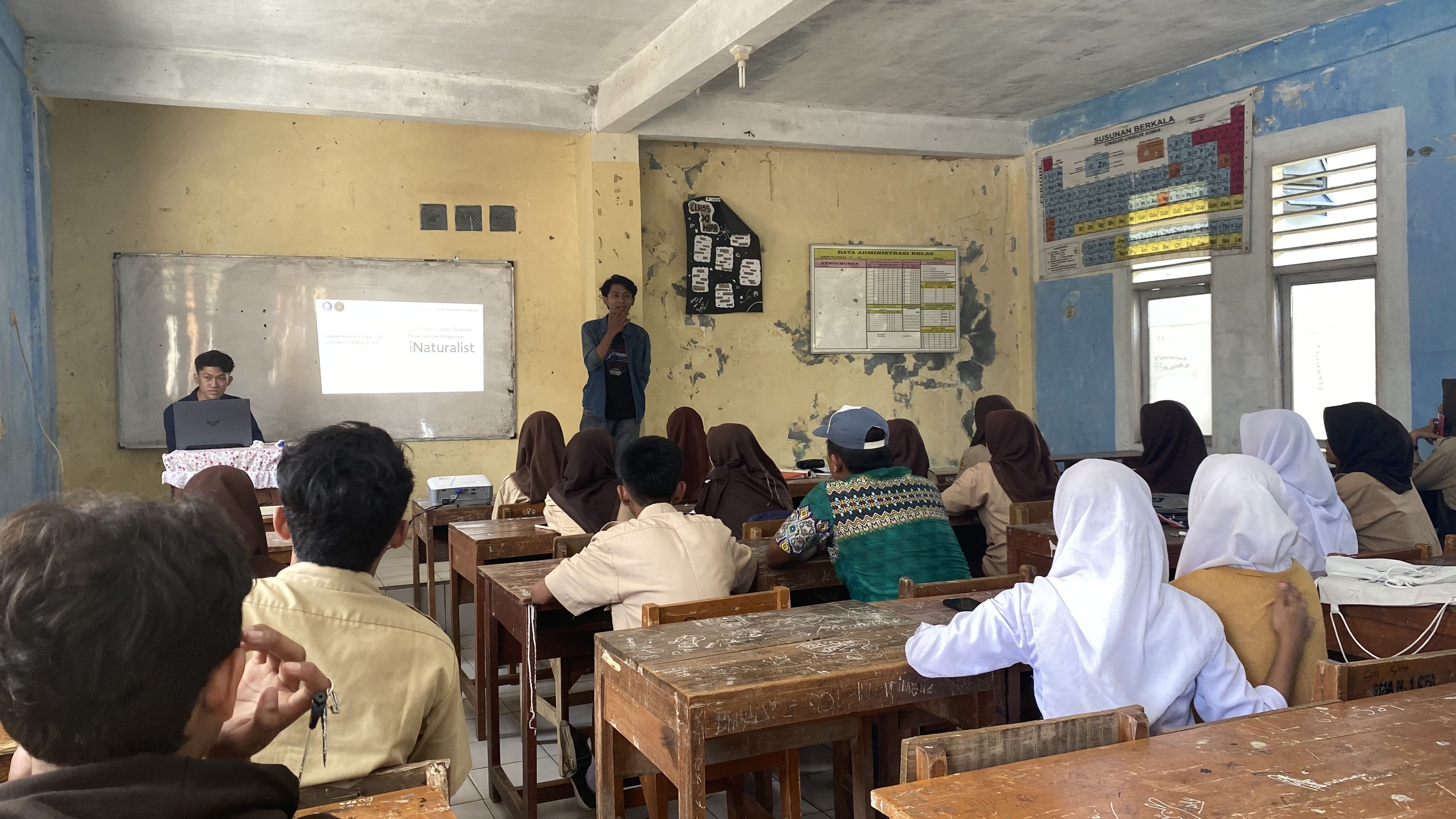 Pemberian Edukasi Kepada Murid