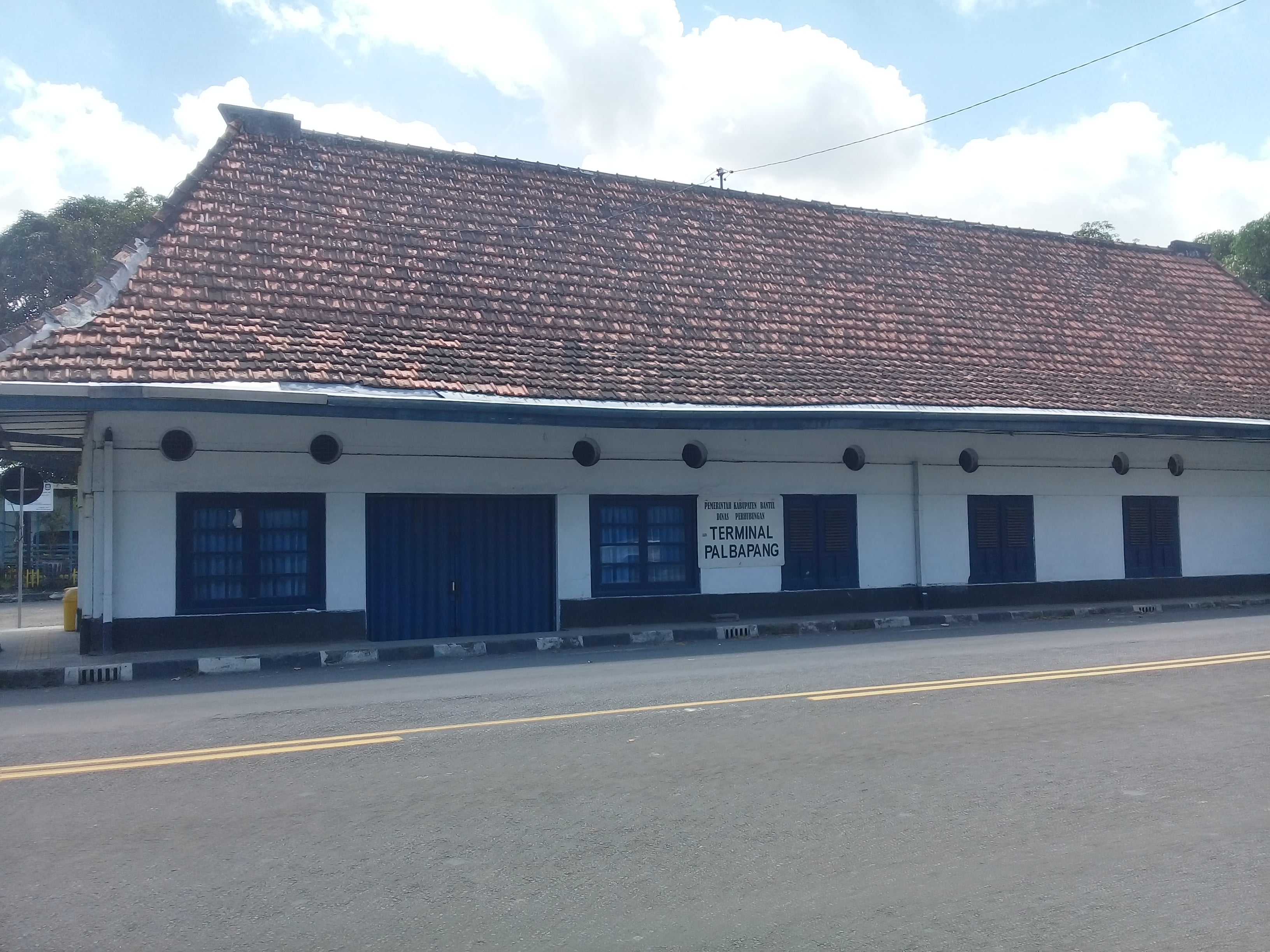 Eks Stasiun Kereta Api Palbapang dari Jalan Srandakan