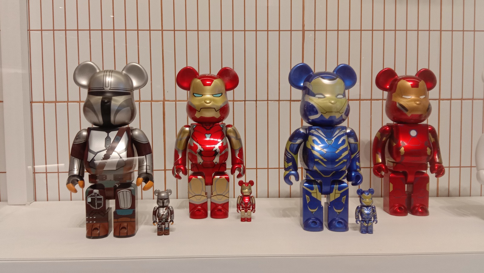 Bearbrick dari Iron Man di Statue 4 Heroes Gallery