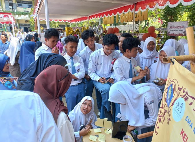 Pelaksanaan Festival Pameran P5
