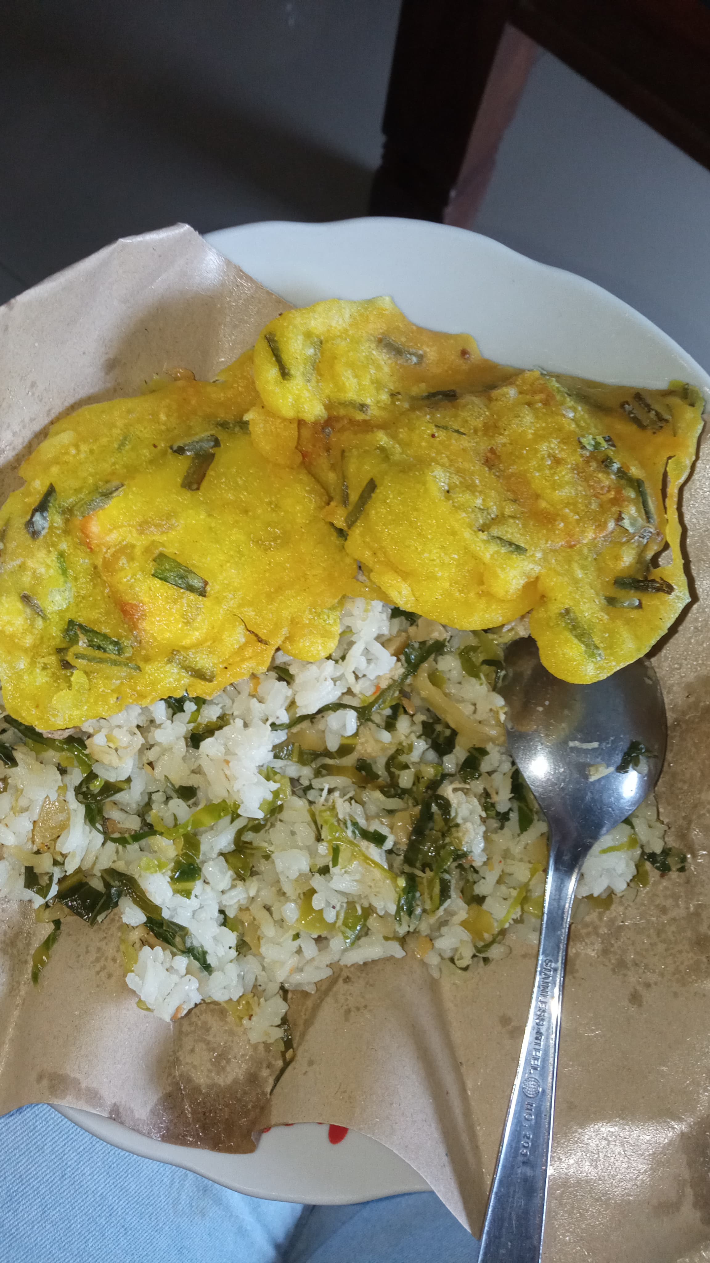 Tempe kemul ketika disajikan dengan sego megono