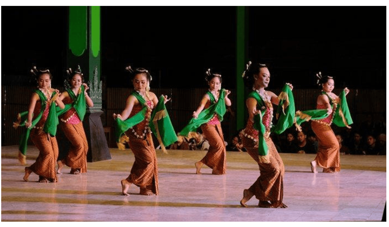 Tari Gambyong (pariwisatasolo.surakarta.go.id)