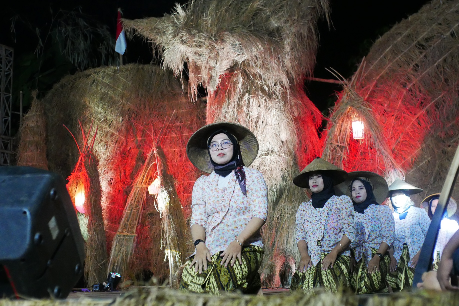 Ibu Tani | foto: Haji Ahmad Ashari/Dokumentasi Pribadi
