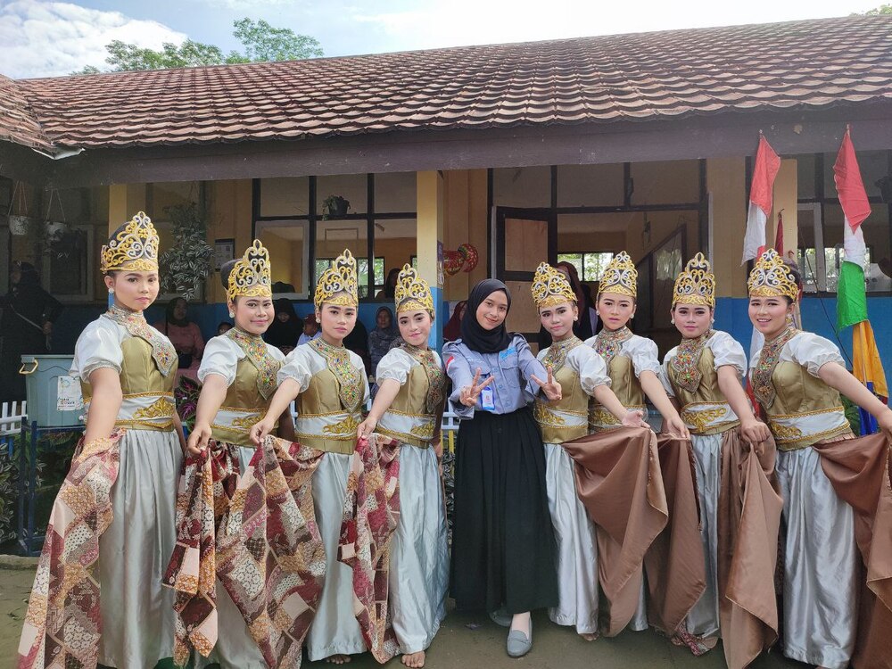 Penari Upacara Lengser