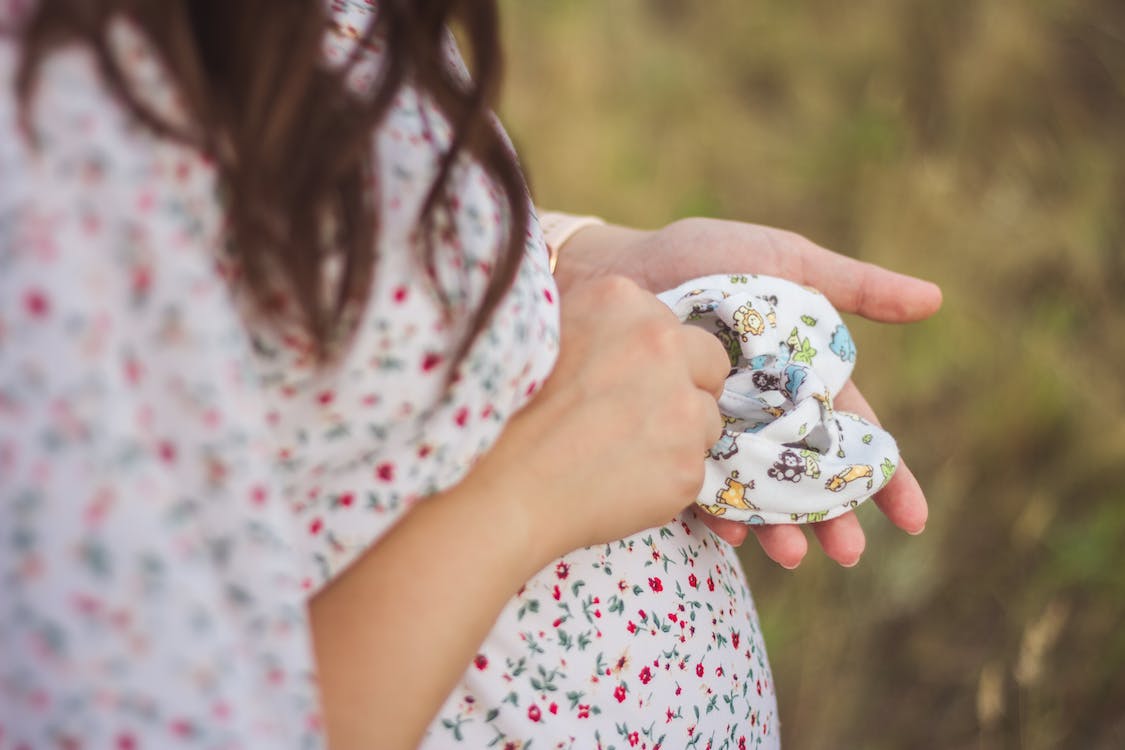pertanda jenis kelamin bayi | pexels/kenzhar