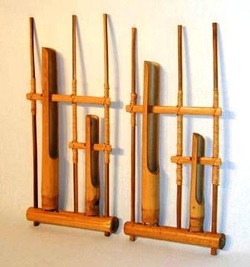 Angklung Badeng Dari Daerah Garut, Jawa Barat