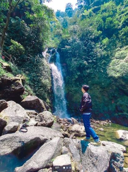 curug ciherang destinasi wisata curug di bogor