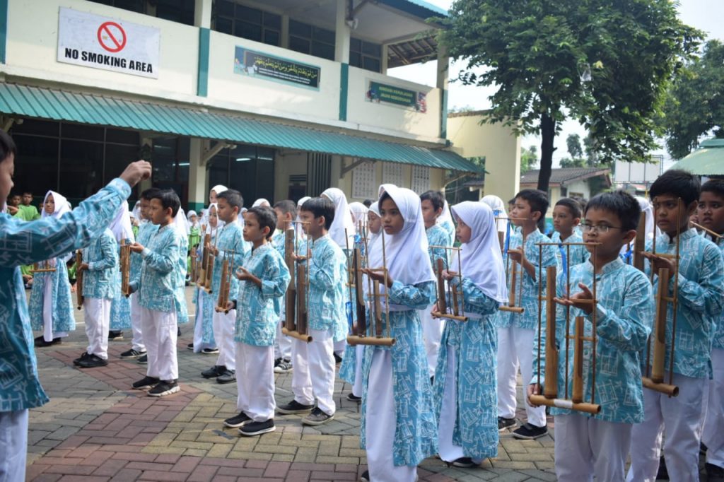 Fungsi Angklung Sebagai Alat Pengiring Dakwah