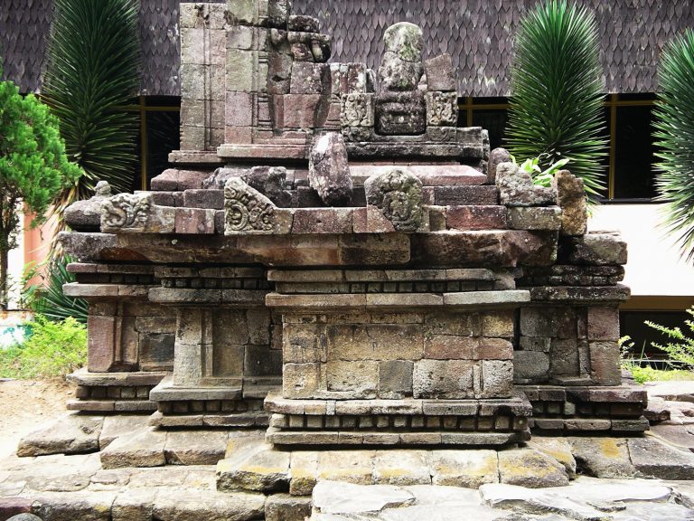 Candi Songgoriti © Balai Pelestarian Cagar Budaya y