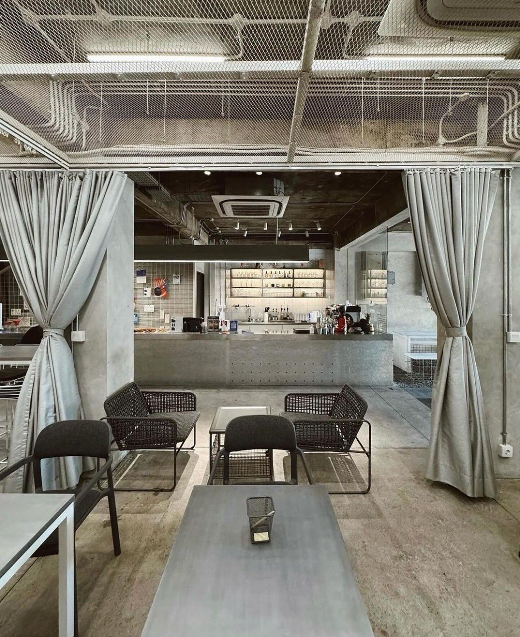 library cafe di Jakarta