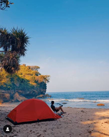 Berkemah di Pantai Ngetun | instagram/gunungkidul.ig