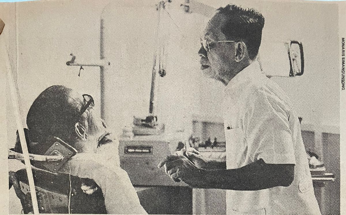 Tukang gigi Tionghoa/Majalah Tempo